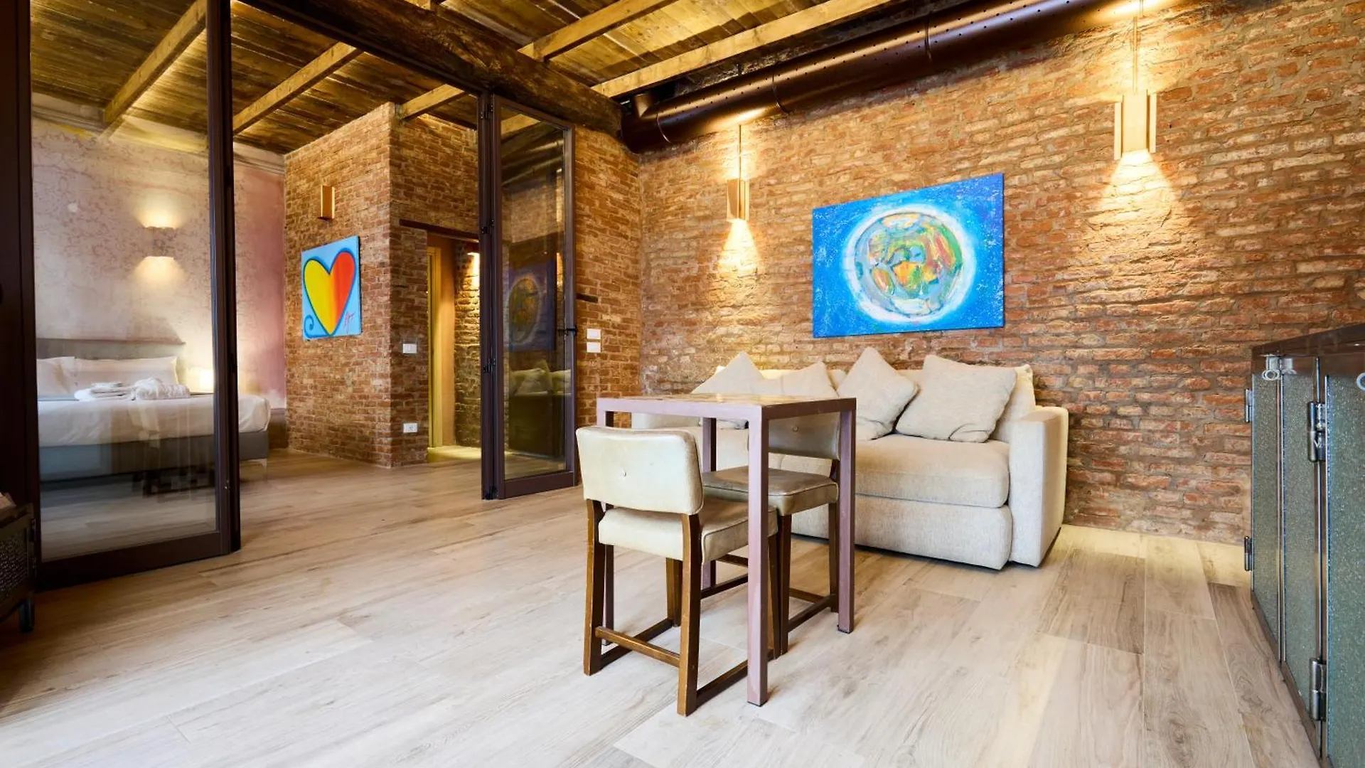 Red Moon-Emme Loft location